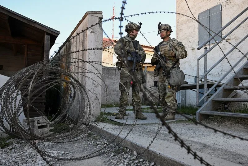 militares