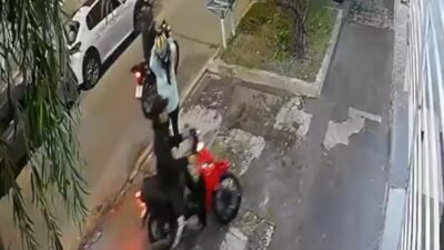 Recupera su moto robada con un curioso método eléctrico