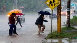 Compañera Rosario llama a la población a tomar precauciones ante fenómeno meteorológico