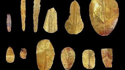 Descubren lenguas de oro en tumbas milenarias de Egipto