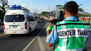 Policía Nacional fortalece controles viales con alcoholímetros y radares