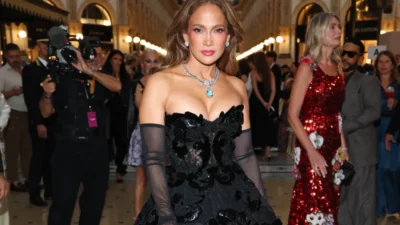 JLo revive el glamour de Sophia Loren en Vogue Milán 2026