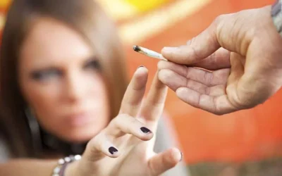 Los jóvenes beben, fuman y se drogan menos que nunca