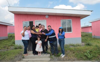 Familias continúan recibiendo sus viviendas en Urbanización Nuevas Victorias