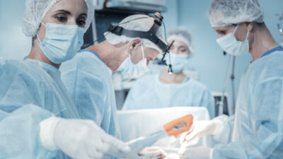 Investigan a una falsa cardióloga que ejerció dos décadas en Uruguay