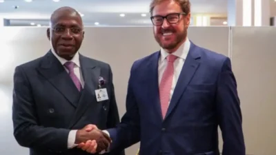 Venezuela refuerza cooperación con Angola, Italia y Guatemala