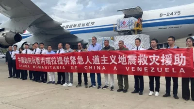China envía primer cargamento de ayuda a Venezuela tras terremotos